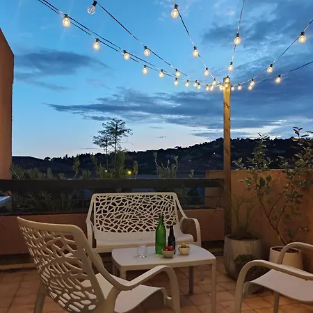 La Souleyado A Minutes 5 Minutes A Pieds, 2 Belles Terrasses Le Lavandou