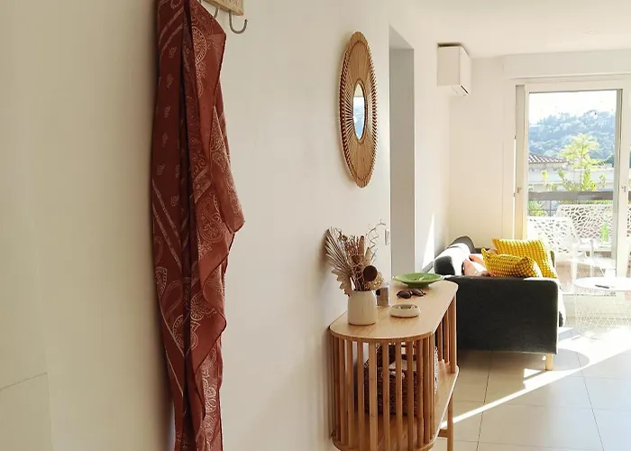 Appartement La Souleyado à Minutes 5 Minutes à Pieds, 2 Belles Terrasses