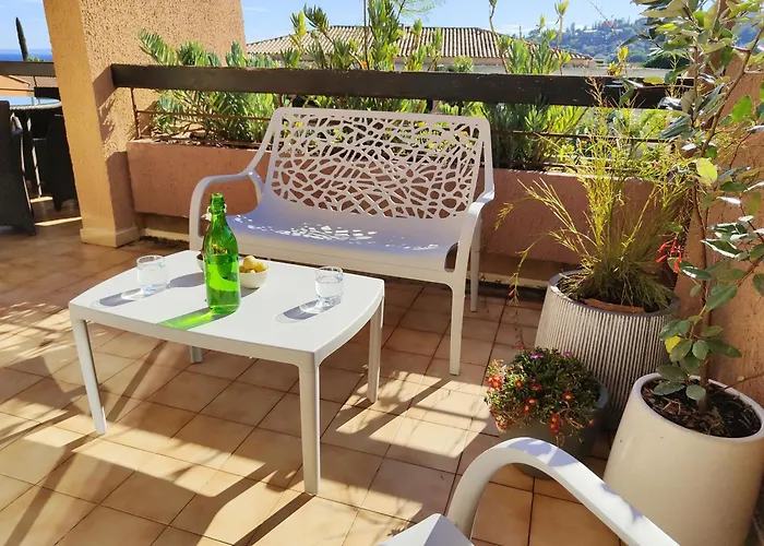 La Souleyado à Minutes 5 Minutes à Pieds, 2 Belles Terrasses Appartement *